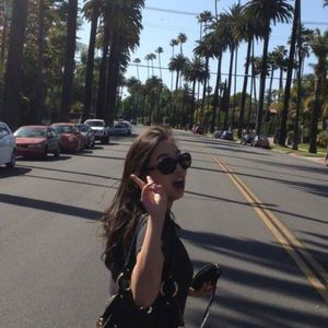 Meet your Posher, Elise